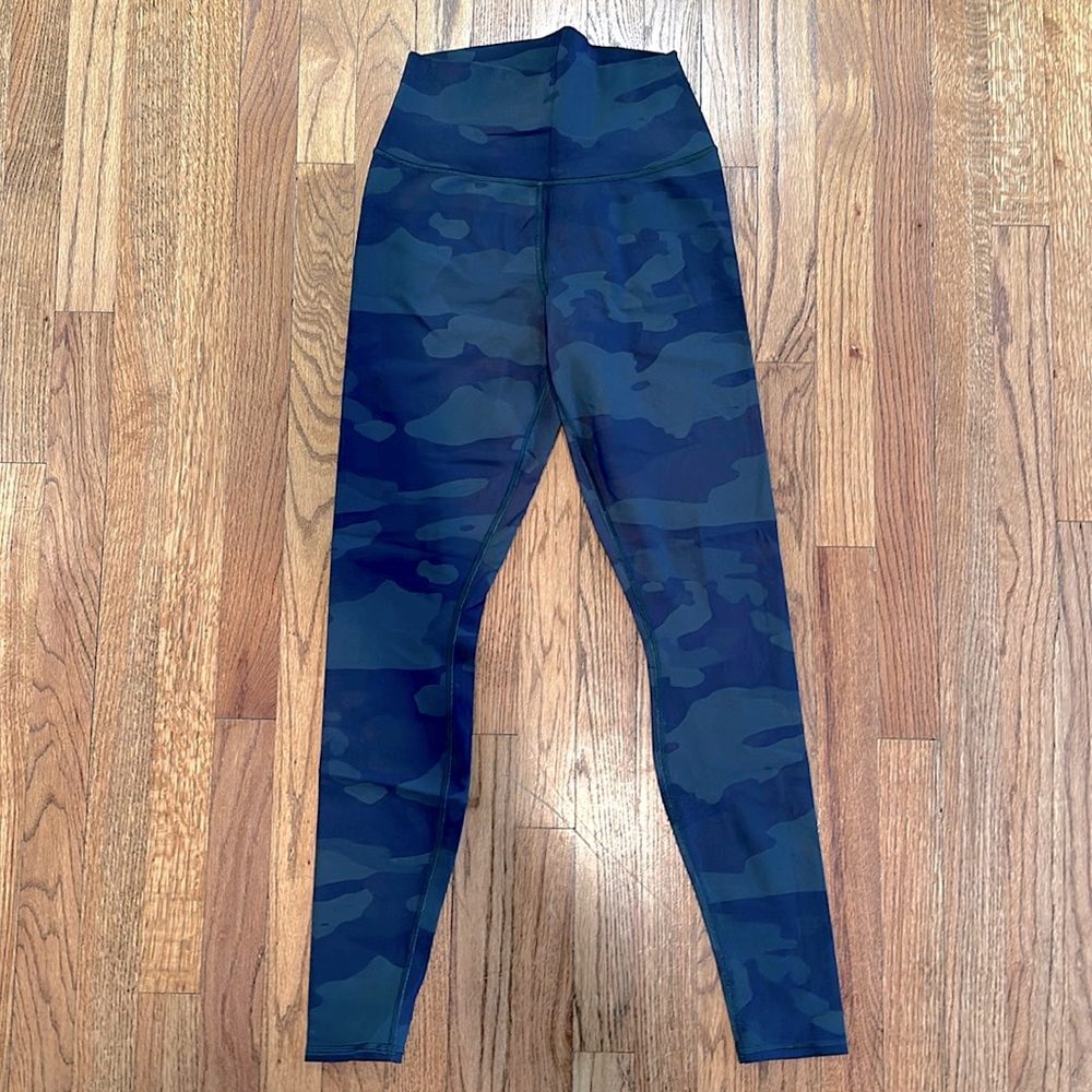 Camo ALO leggings